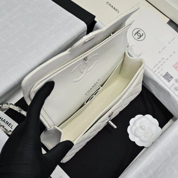 CHANEL Classic Flap Bag CF Bag Like New - Picture 7 of 9